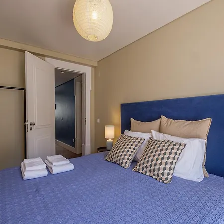 Nomad's Downtown - 3bdr S Juliao * Lizbona